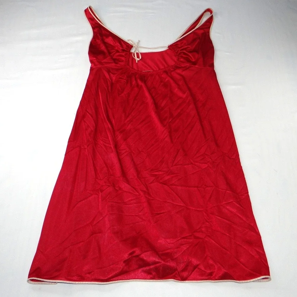 vassarette vintage red
